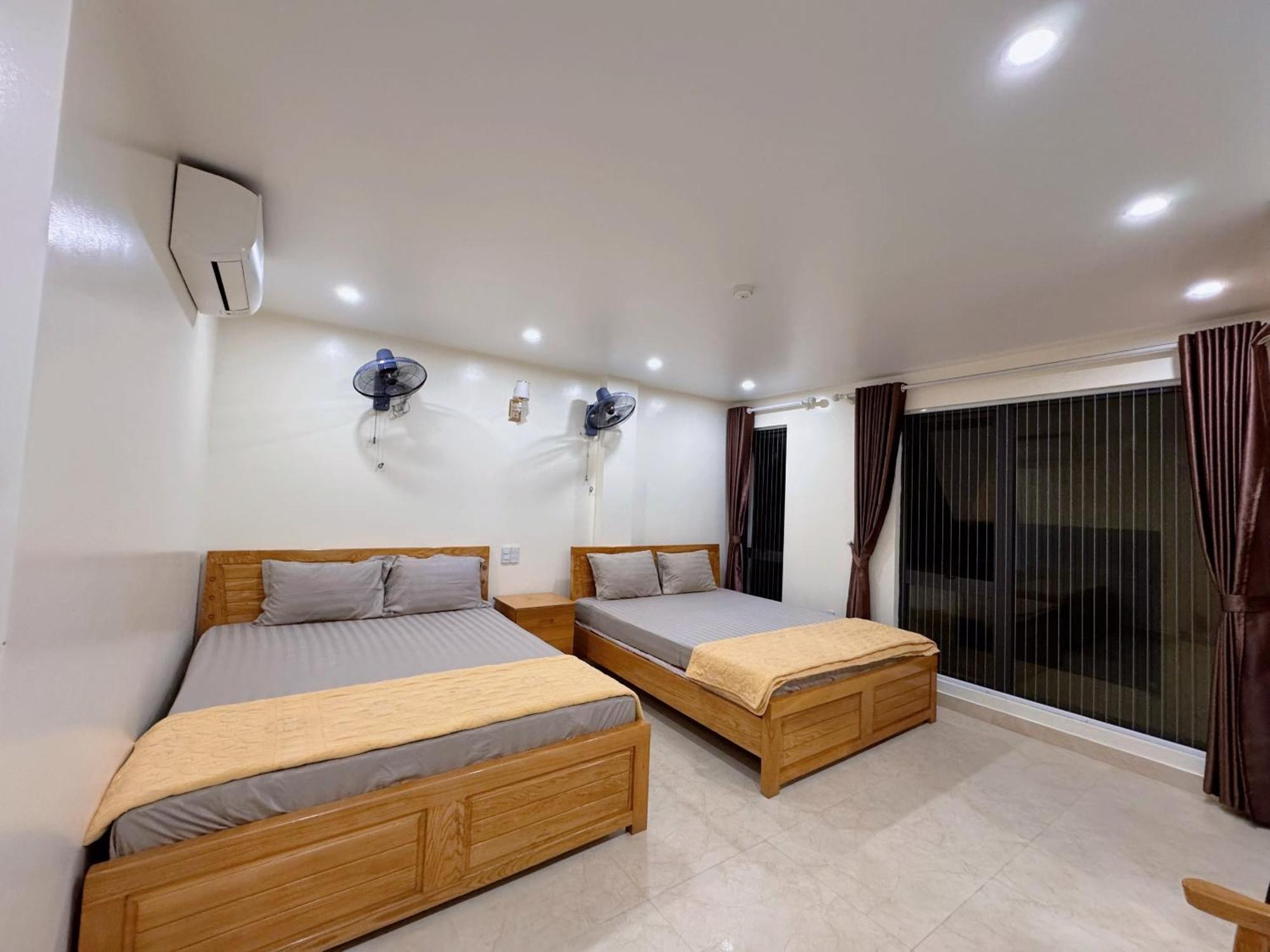 Minh Duc Hotel Dong Khe Sau Exterior photo